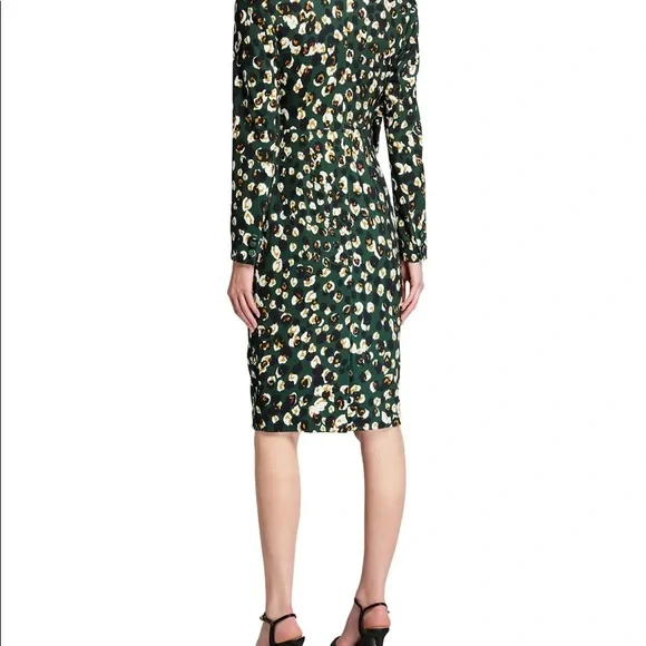 Badgley Mischka Collection V-Neck Sheath Dress - Picture 3 of 12